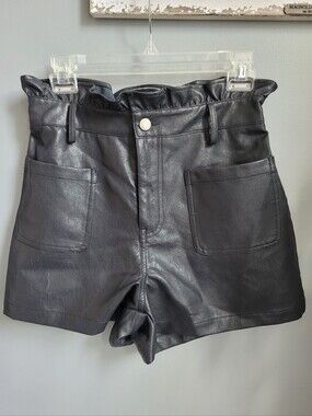 Francesca's ALYA Black Faux Leather Shorts With Matching Removable Belt, Sz M